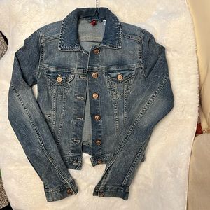Women Jean Jacket XS in excellent condition!